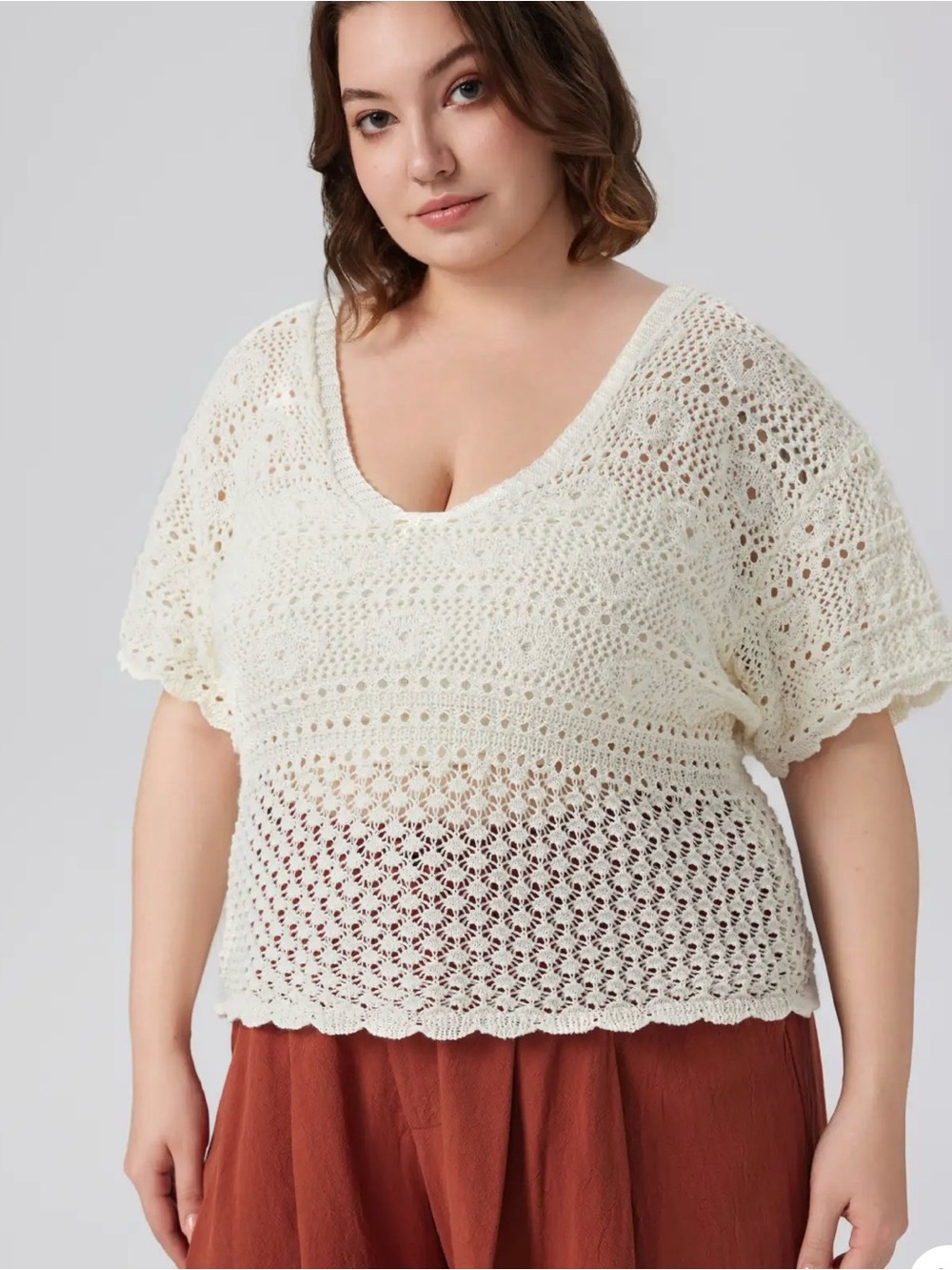 Cider KNITTED V-NECK HOLLOW OUT BACKLESS TIE BACK SHORT SLEEVE TOP 0XL